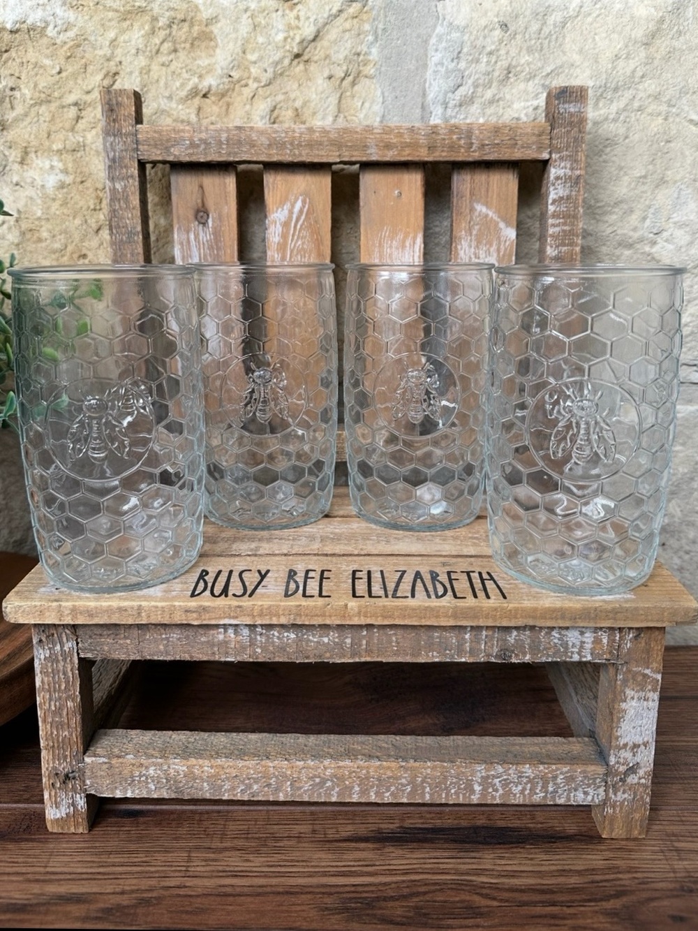 🆕 Set of 4 | 20oz 🐝 Bee Glasses!!
